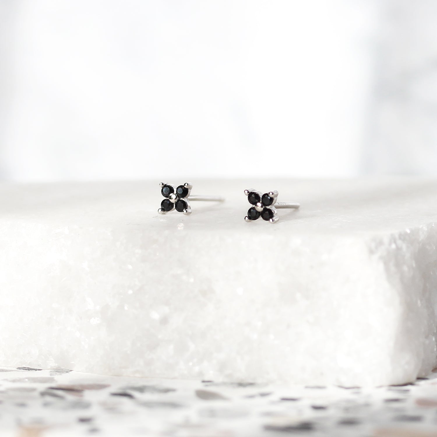 Echo Stud Earrings (Black)