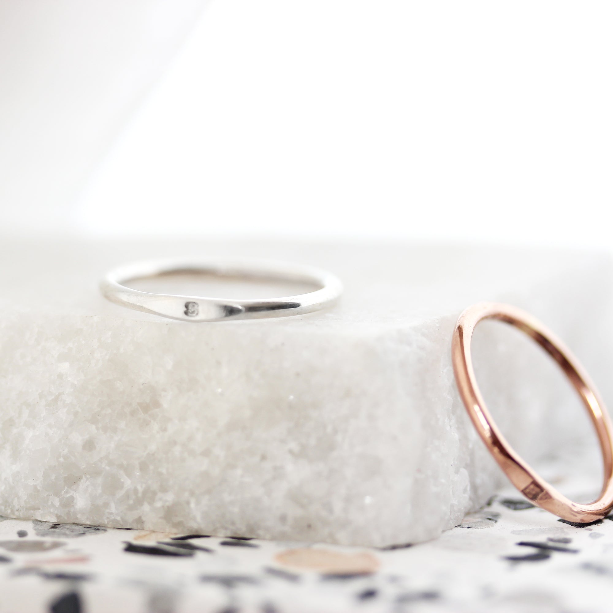 Bague mini initiale