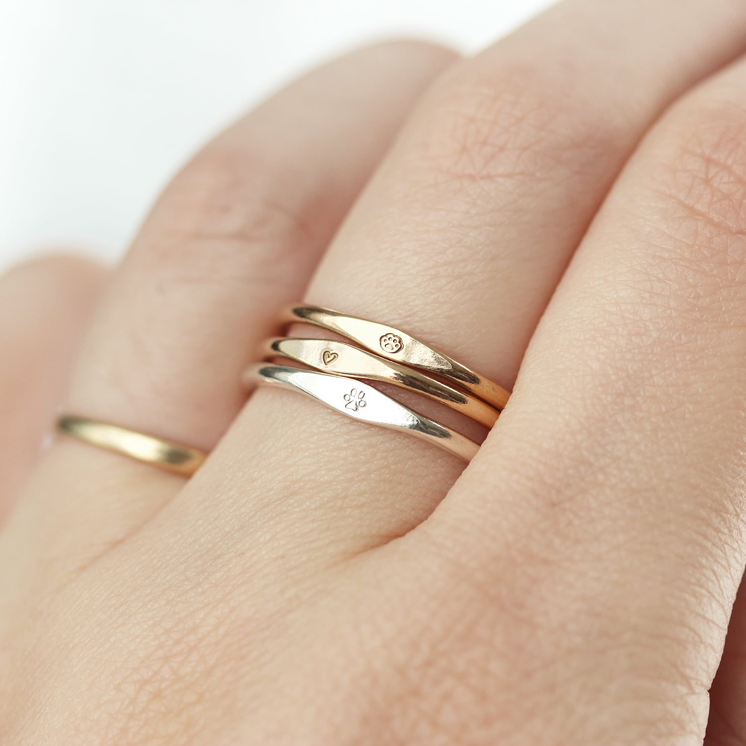 Mini heart ring