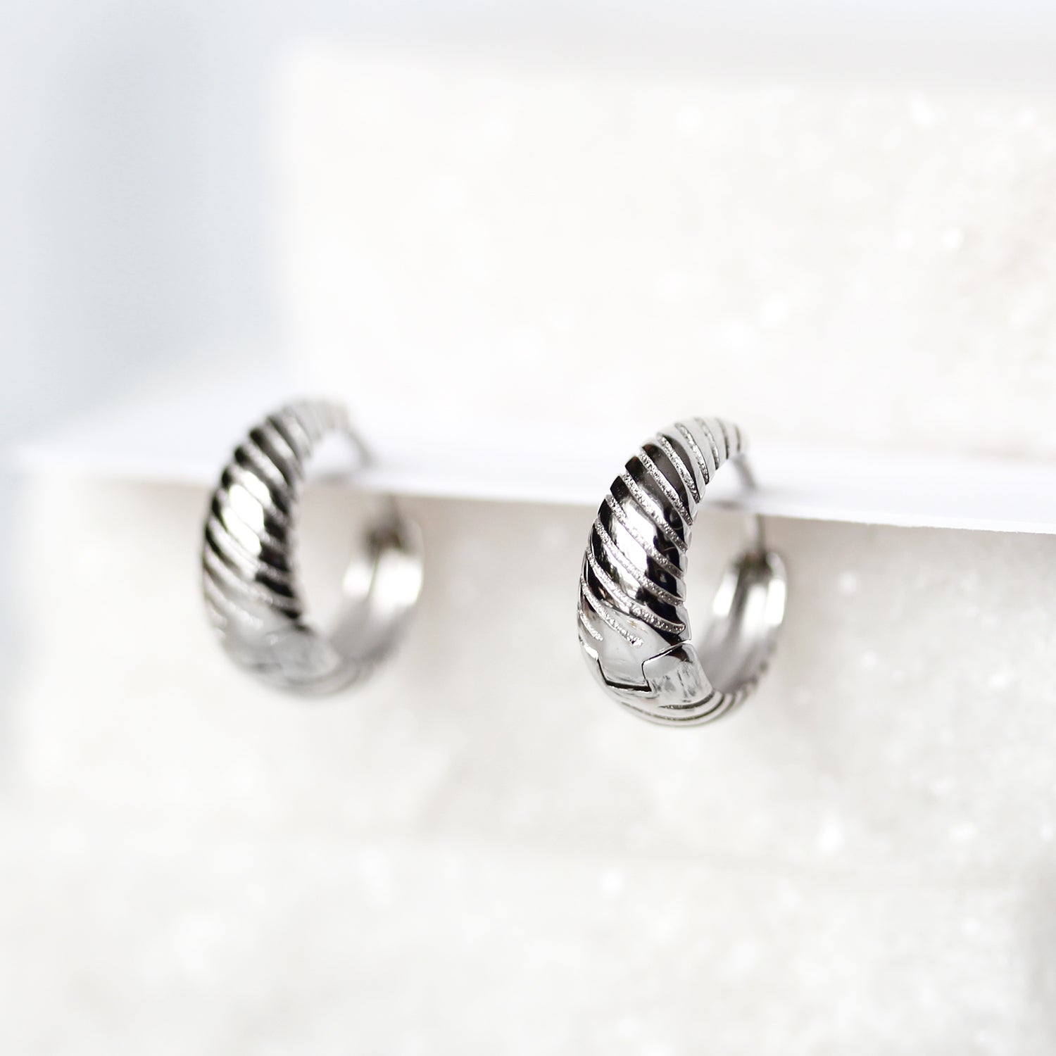 Les swirly - anneaux clicker en argent sterling