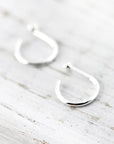 Boucles d'oreilles anneaux ouverts avec billes en argent