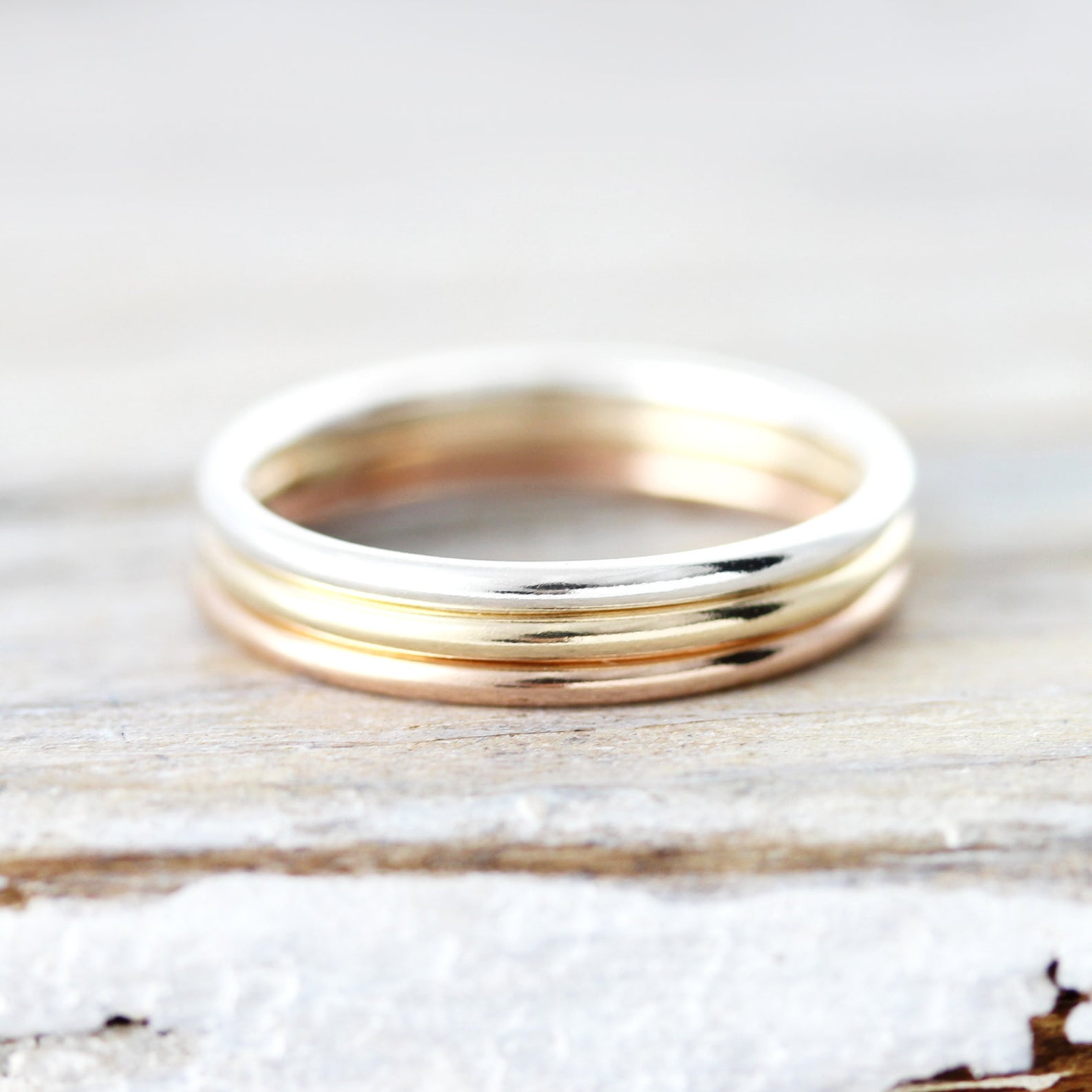 Medium Smooth Ring 1.3mm