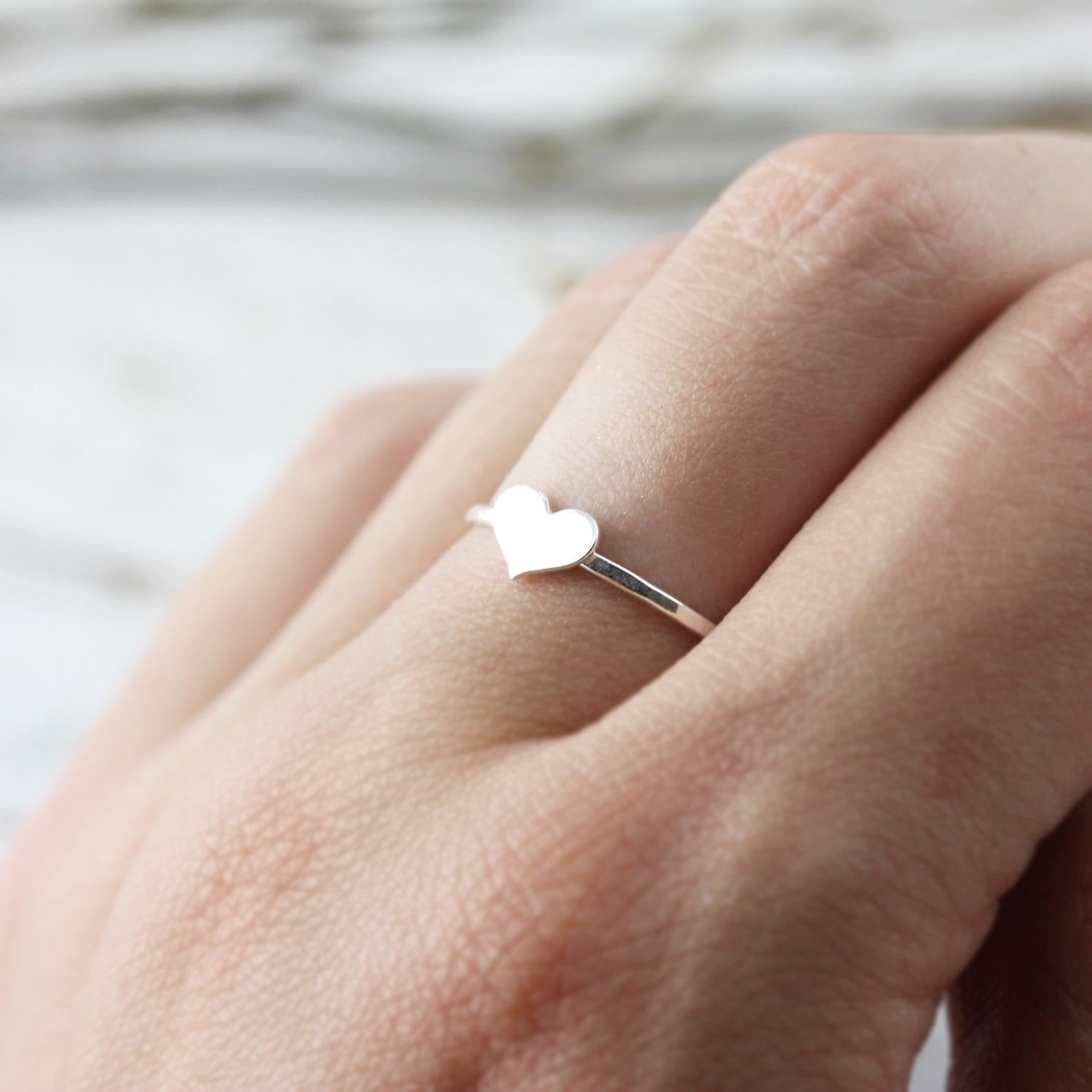 Bague avec petit coeur