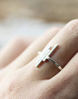 Three bar ring