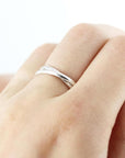 Double crossed ring