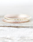 Extra thin crumpled ring 0.8mm