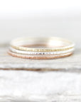 Extra thin ring Lined, rounded edges 0.8mm