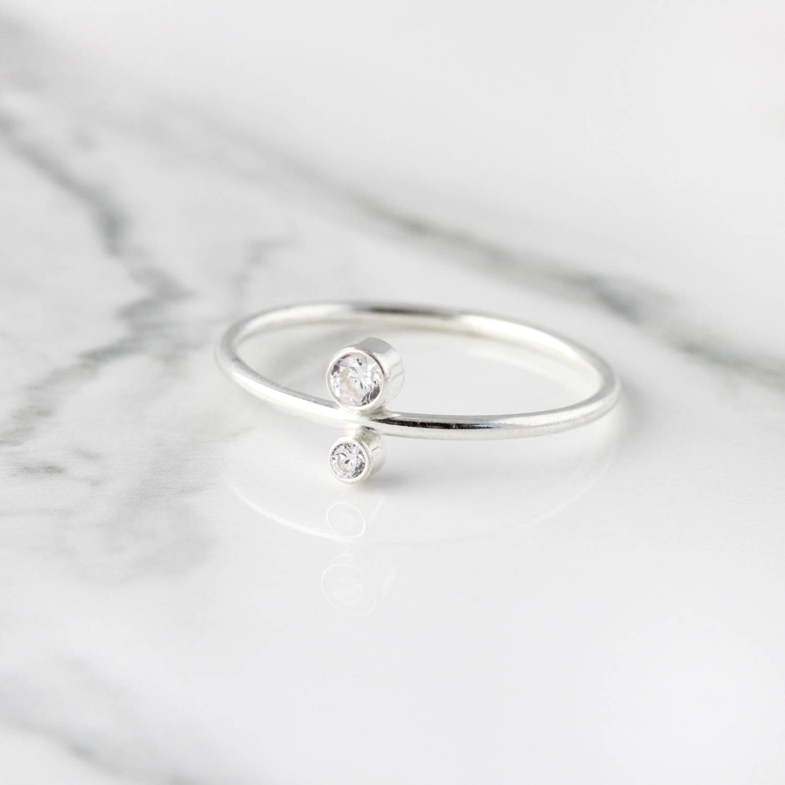 Bague avec deux pierres