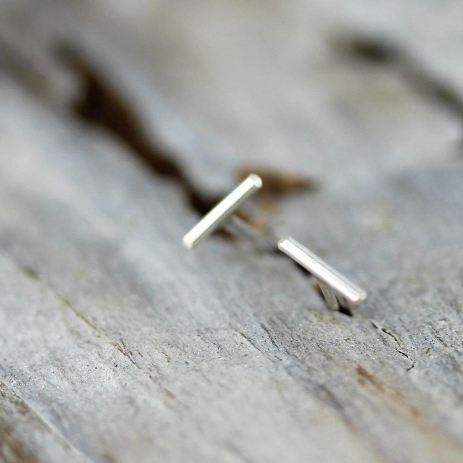 Boucles d'oreilles mini lignes