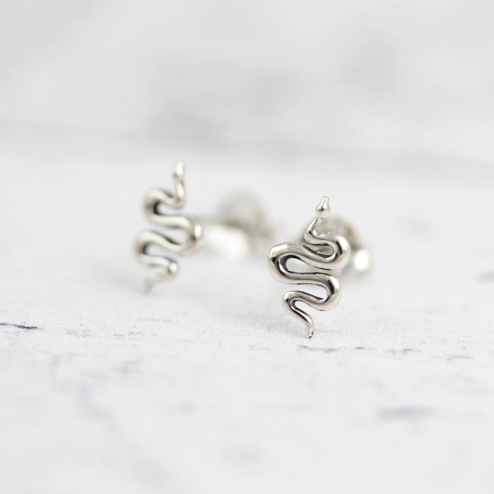 Boucles d&#39;oreilles mini serpents