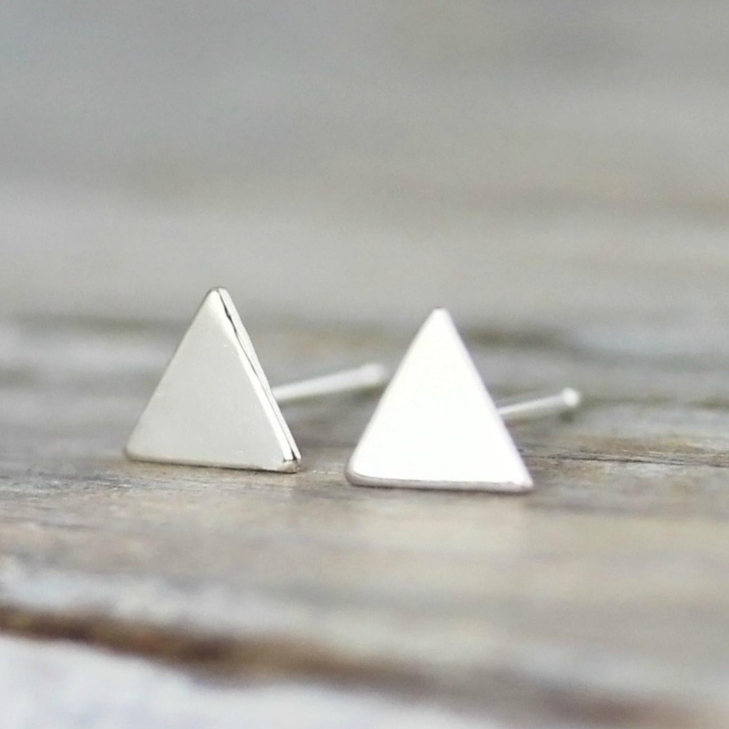 Boucles d&#39;oreilles petits triangles