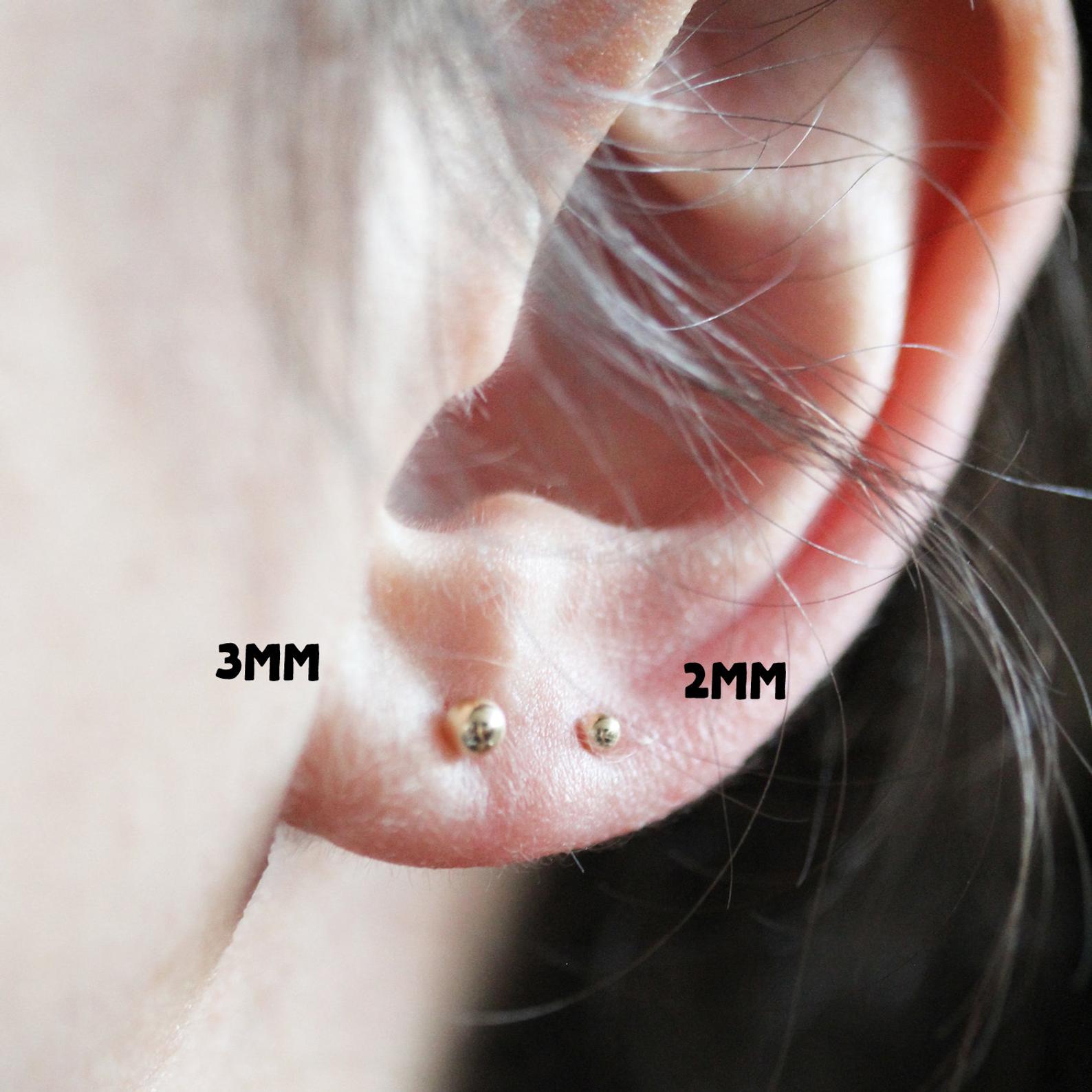 Boucles d&#39;oreilles petits points