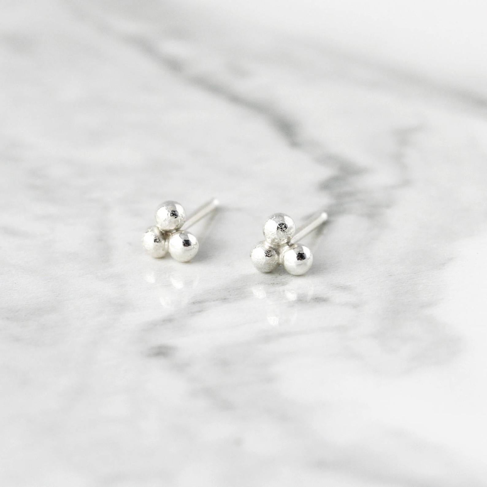 Boucles d'oreilles triple point
