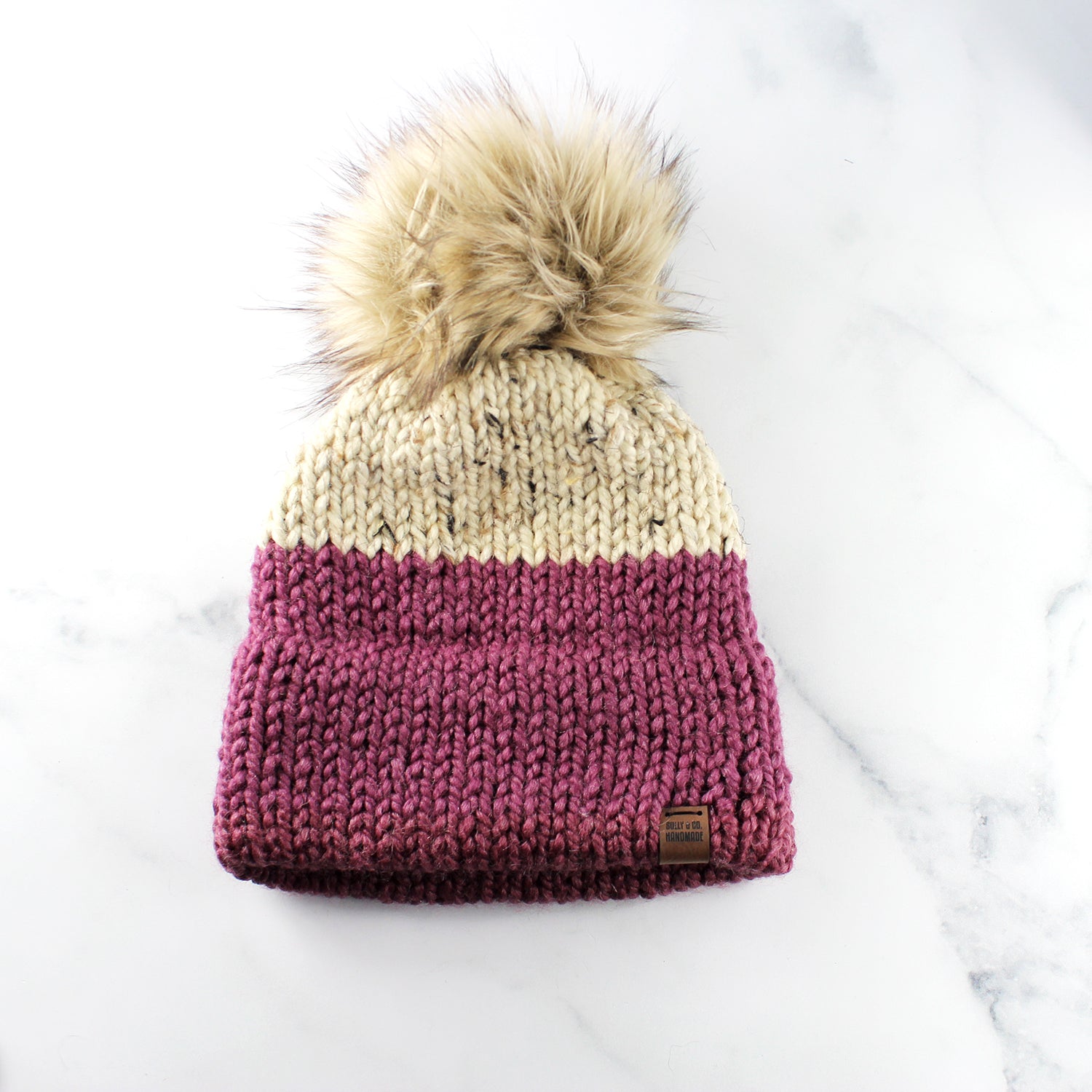 Two-tone pompom hat