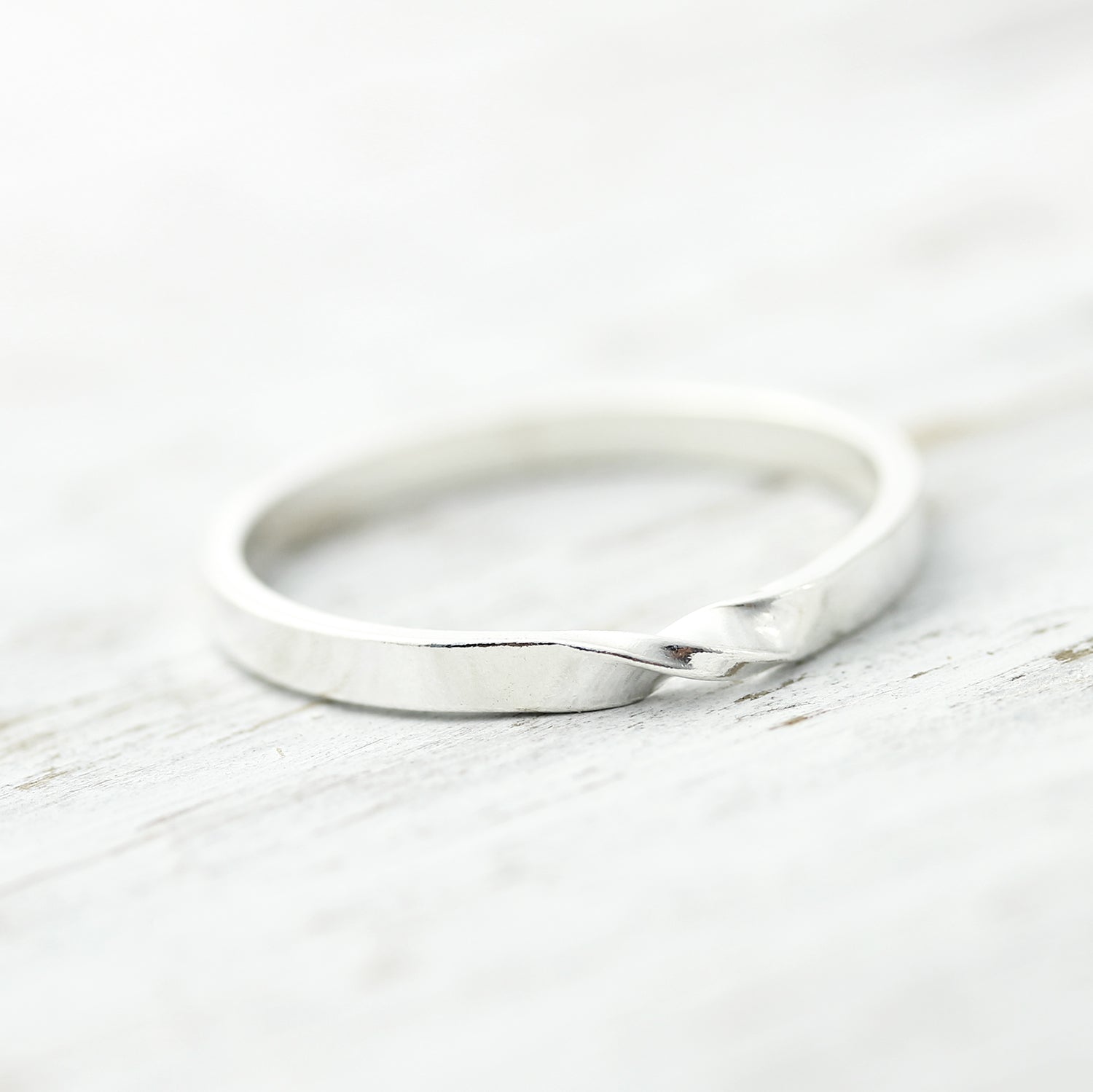 Mobius ring
