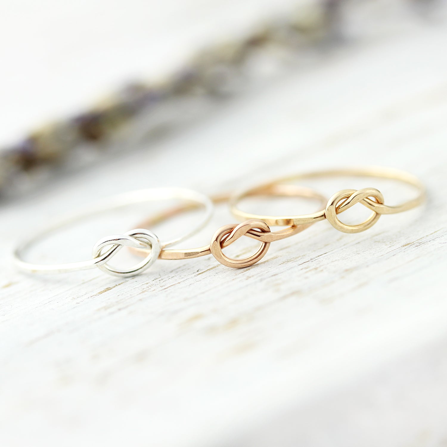 Extra thin knot ring