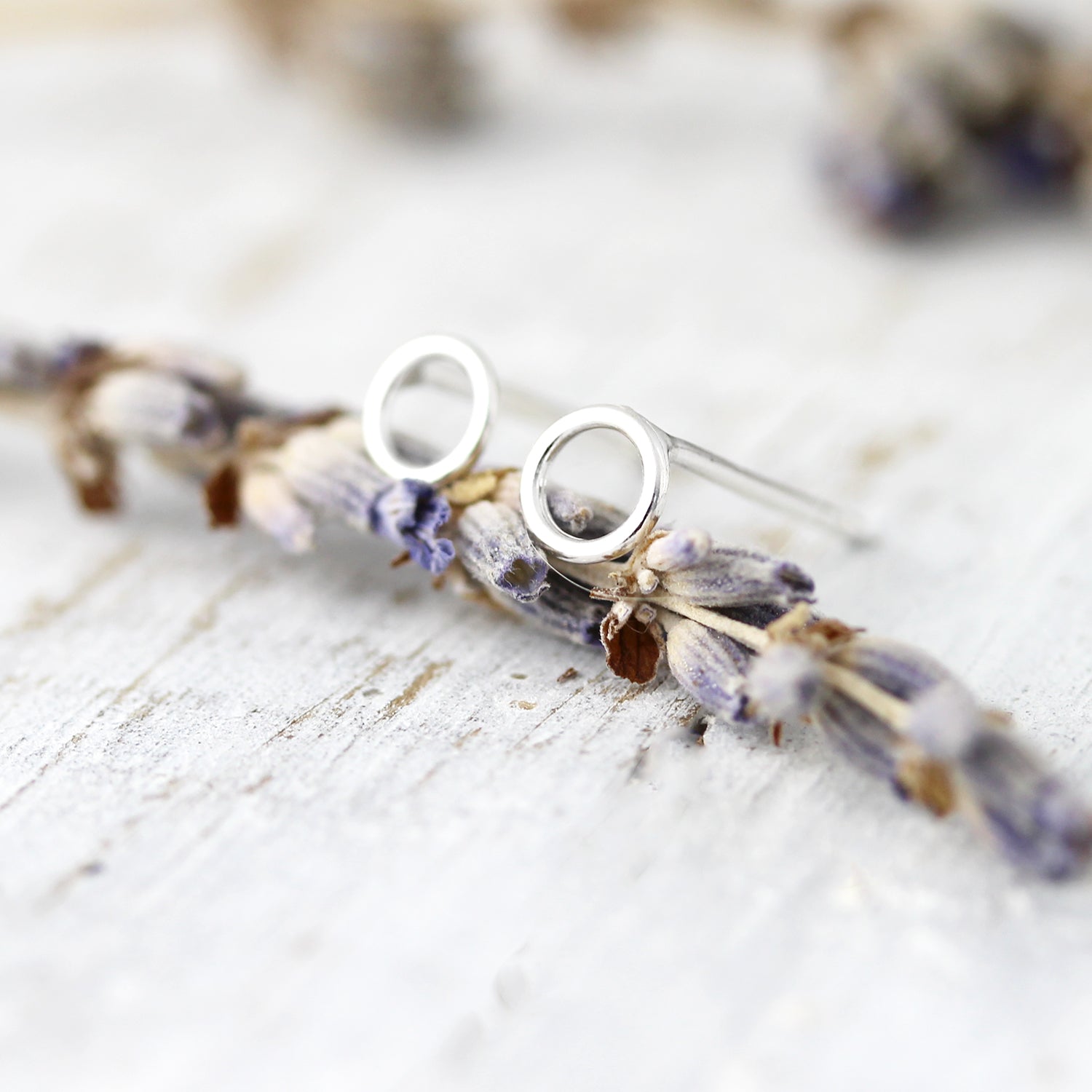 Boucles d'oreilles mini cercles