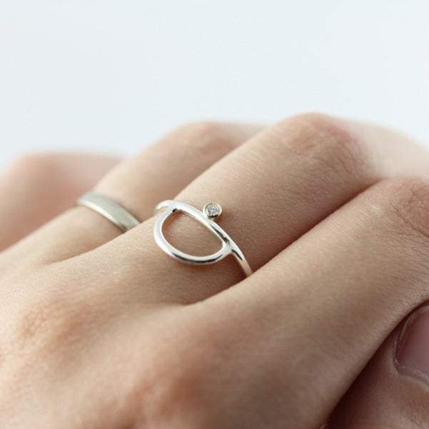 Bague demi-lune avec diamant