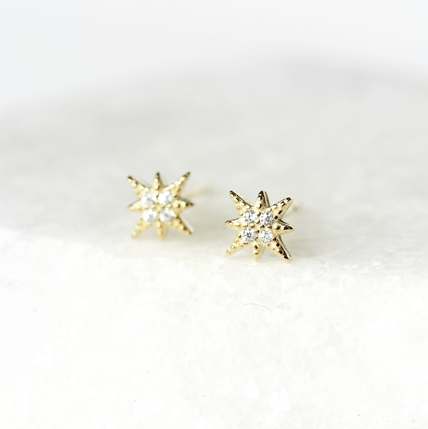 Clous d'oreilles Hestia