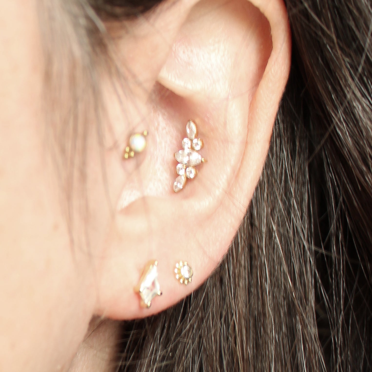 Clous d'oreilles Magaera