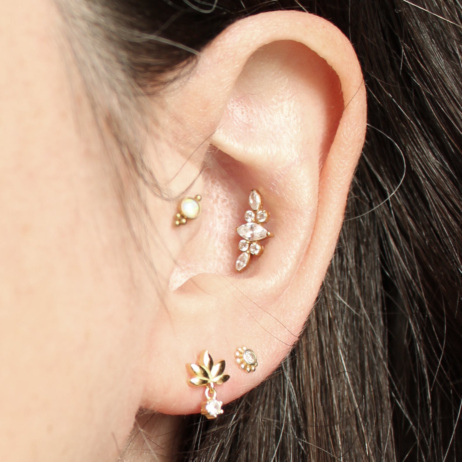 Clous d'oreilles Eris