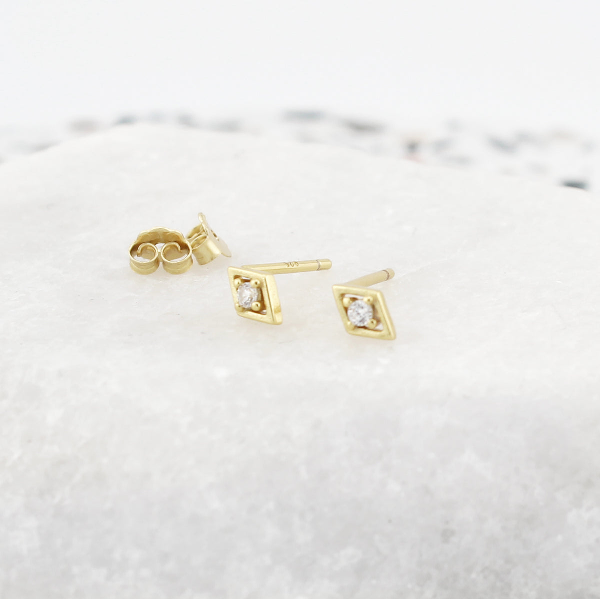 Clous d'oreilles Leila