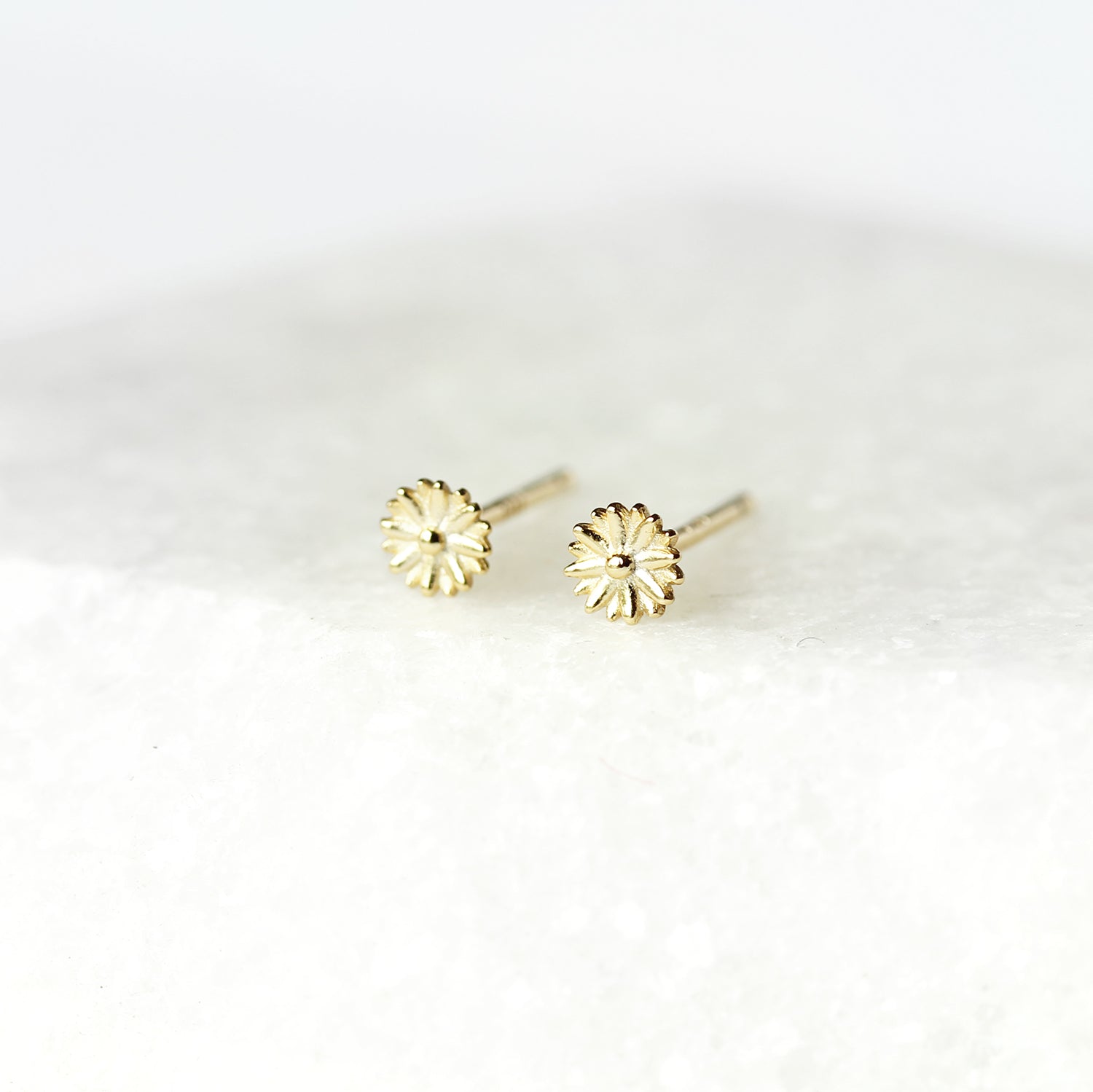 Clous d'oreilles mini Gerbera