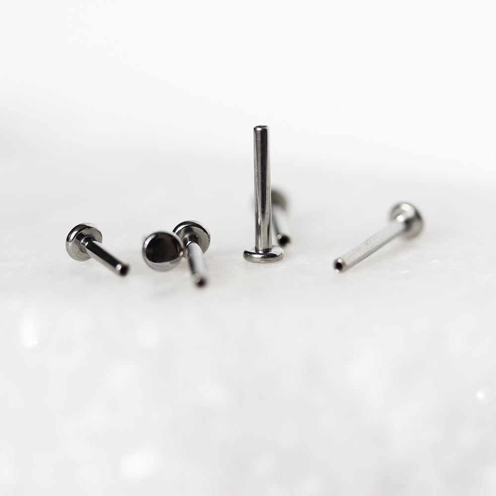 Base flat back en titane - labret sans filetage pour piercing